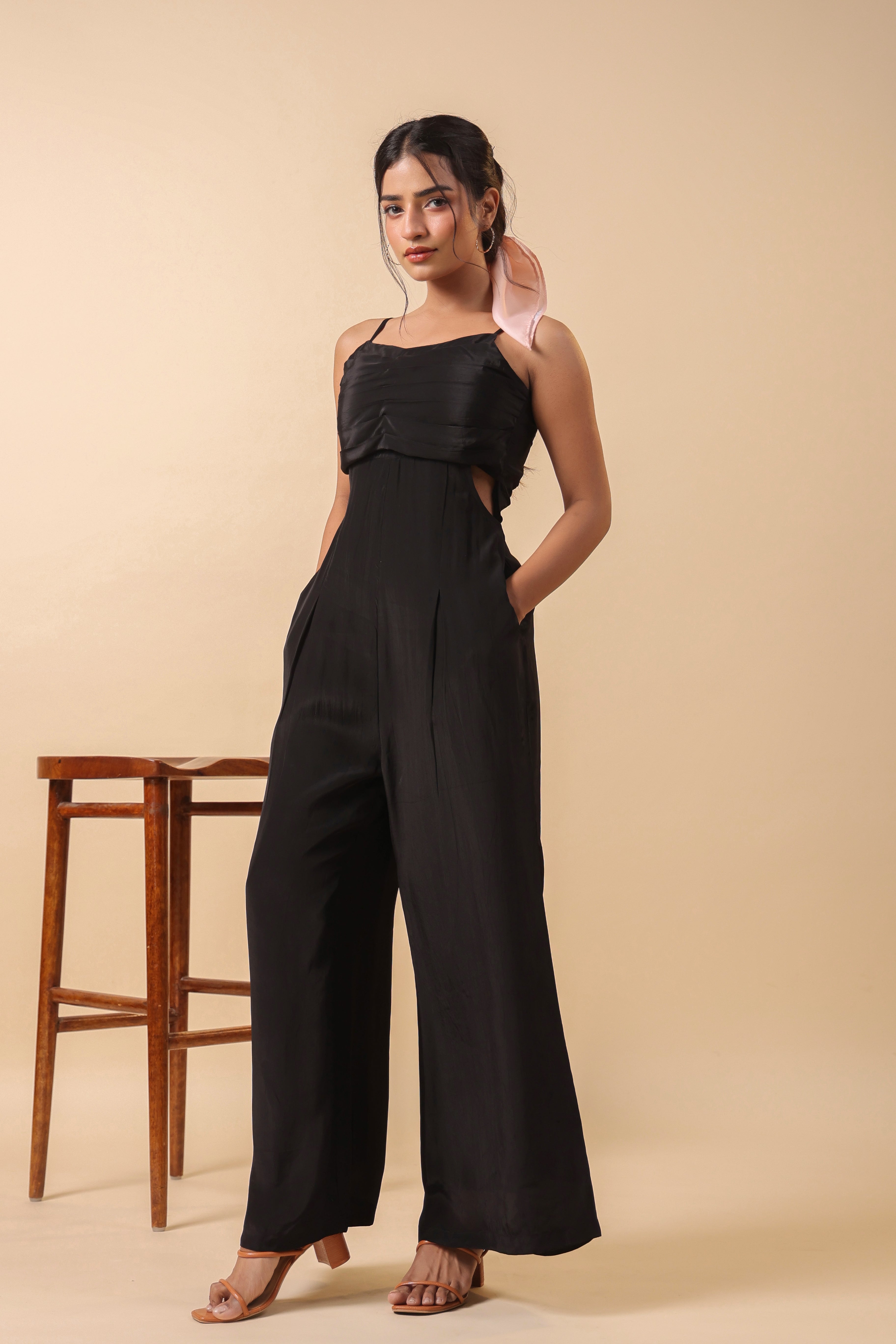 BLACK PLEATED JUMPSUIT