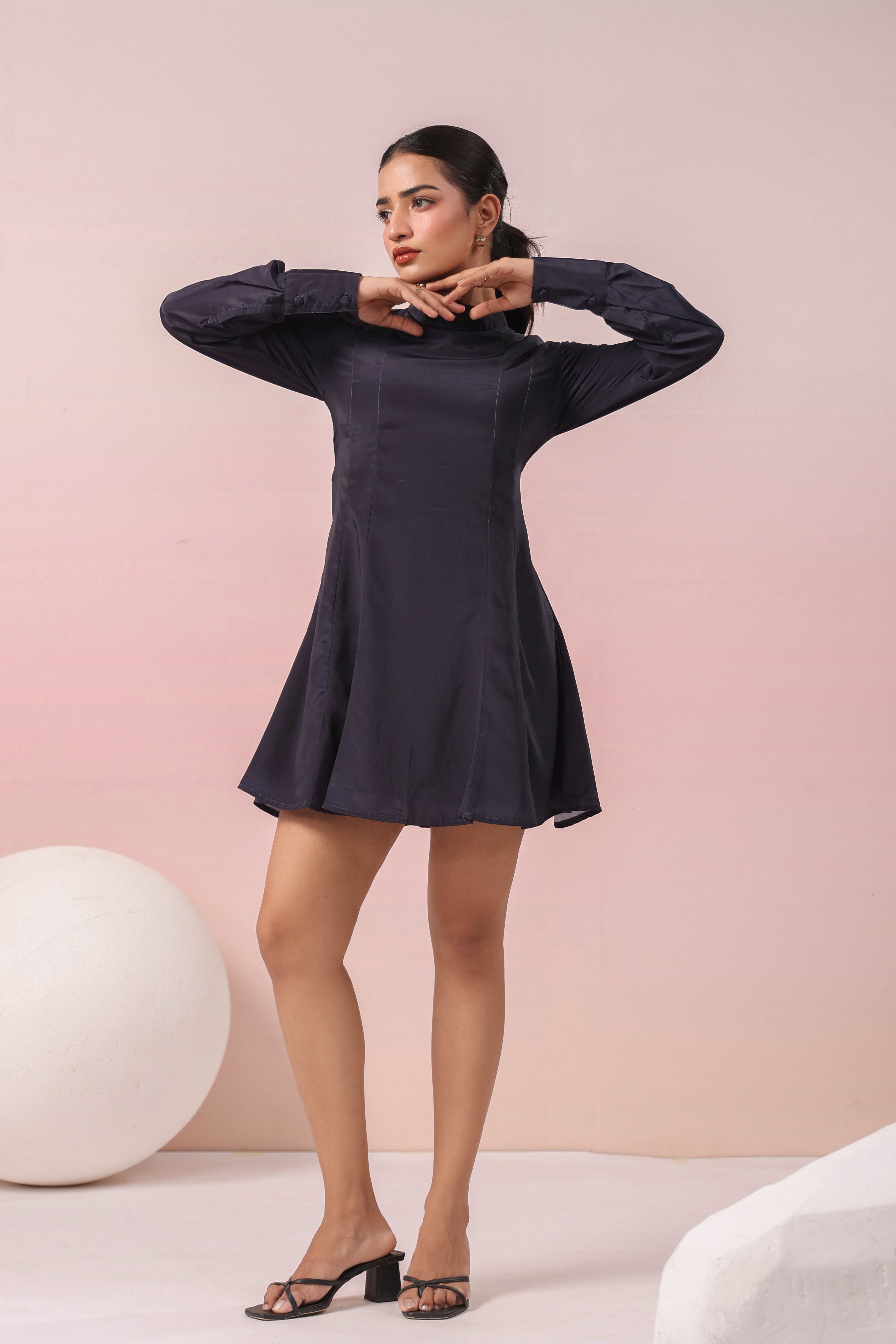 BLACK TURTLE NECK SHORT DRESS