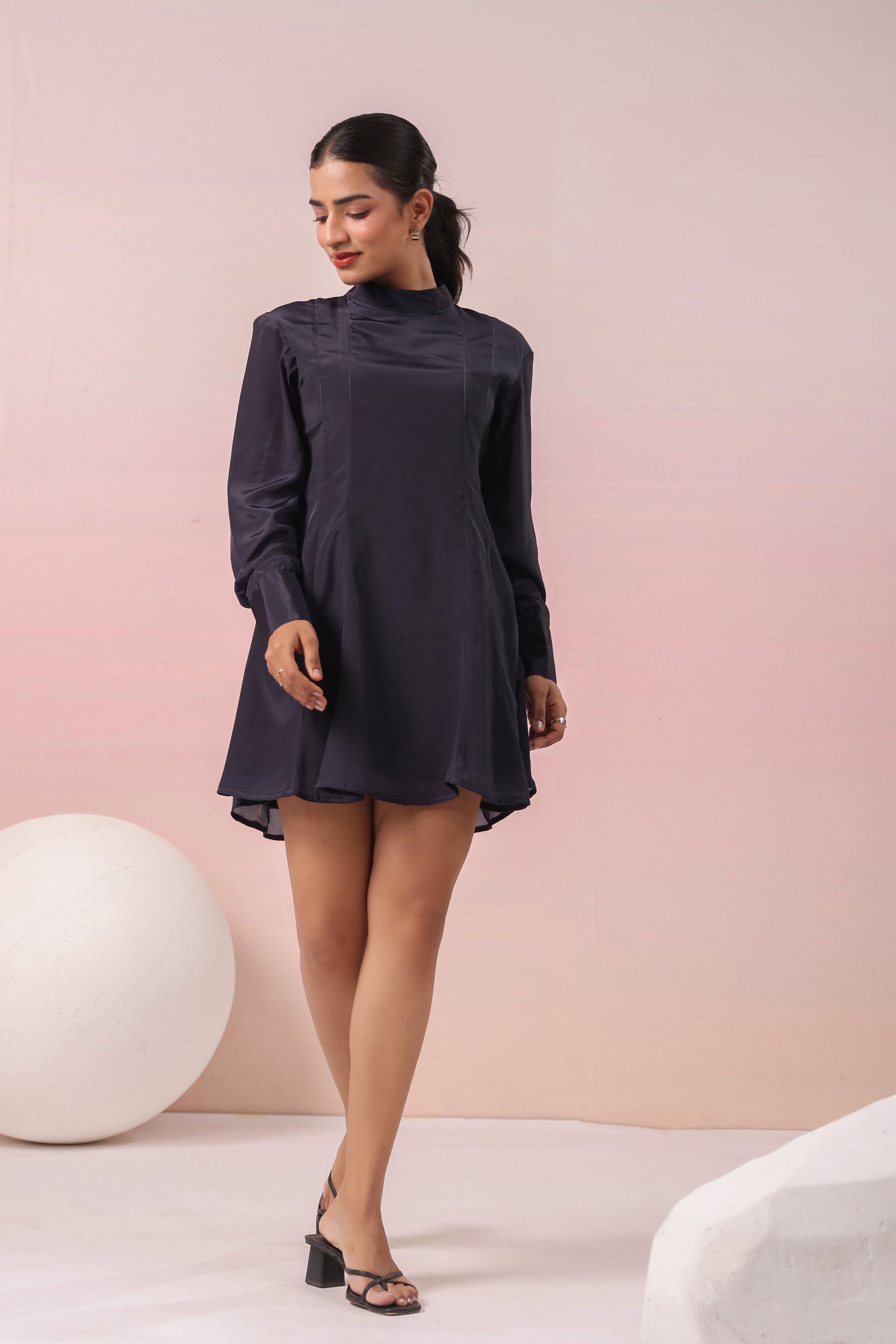 BLACK TURTLE NECK SHORT DRESS