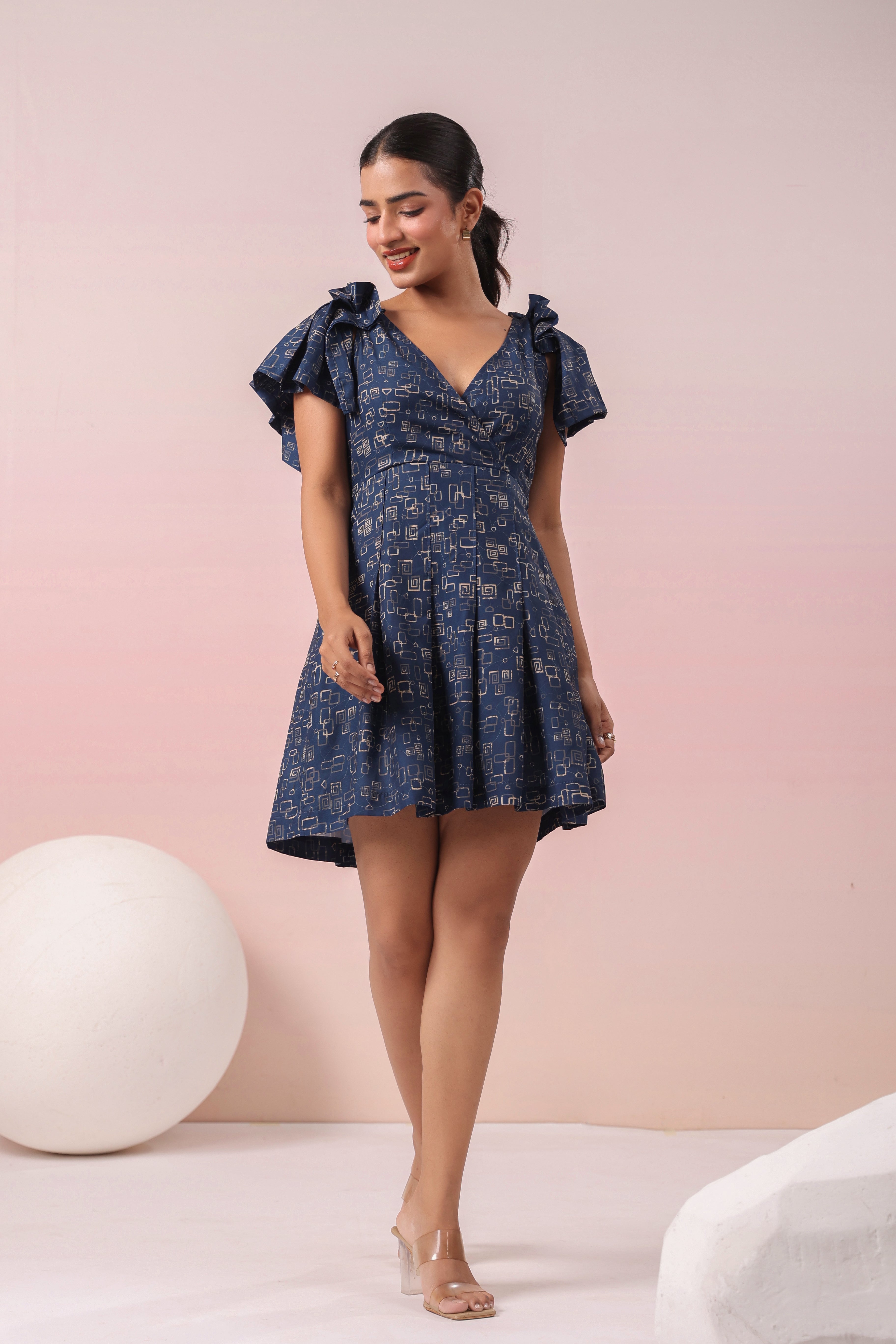 BLUE ABSTRACT PLEATED SLEEVES DRESS